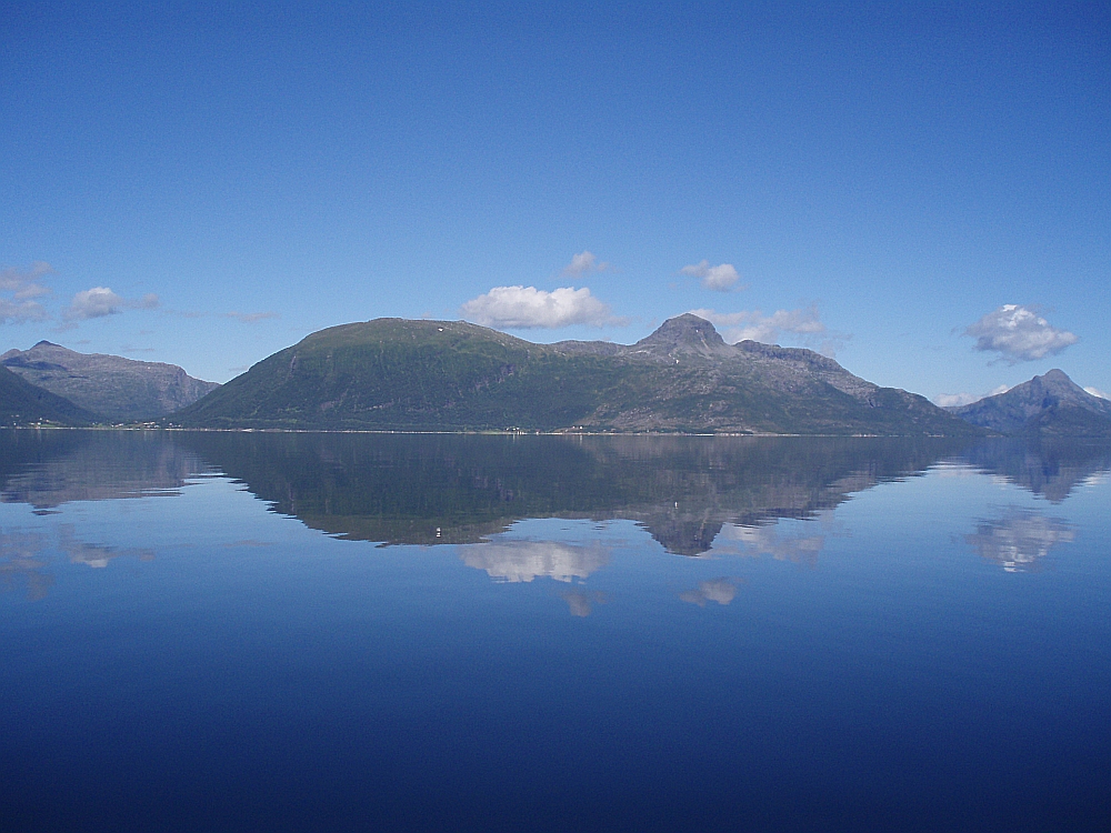 Alvenes sett fra Vinkfjorden